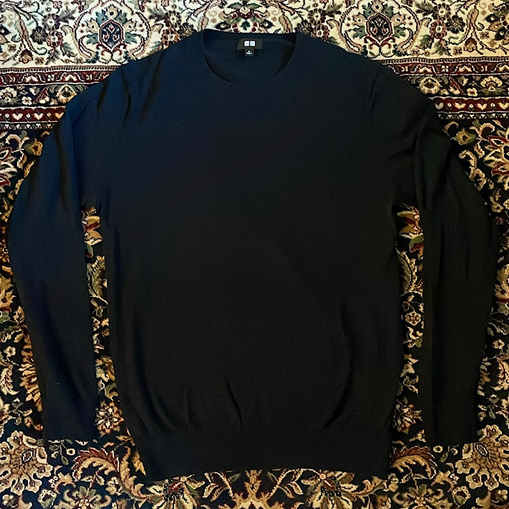 Uniqlo Extra Fine Merino Crew Neck Sweater (M)